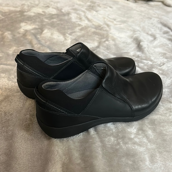 Dansko neci slip on shoe clog - Picture 1 of 5